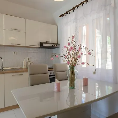 アパート By The Sea Brna, Korcula - 561 Smokvica